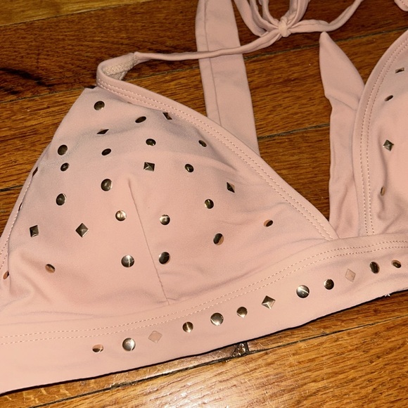 Pink bikini - Picture 4 of 7